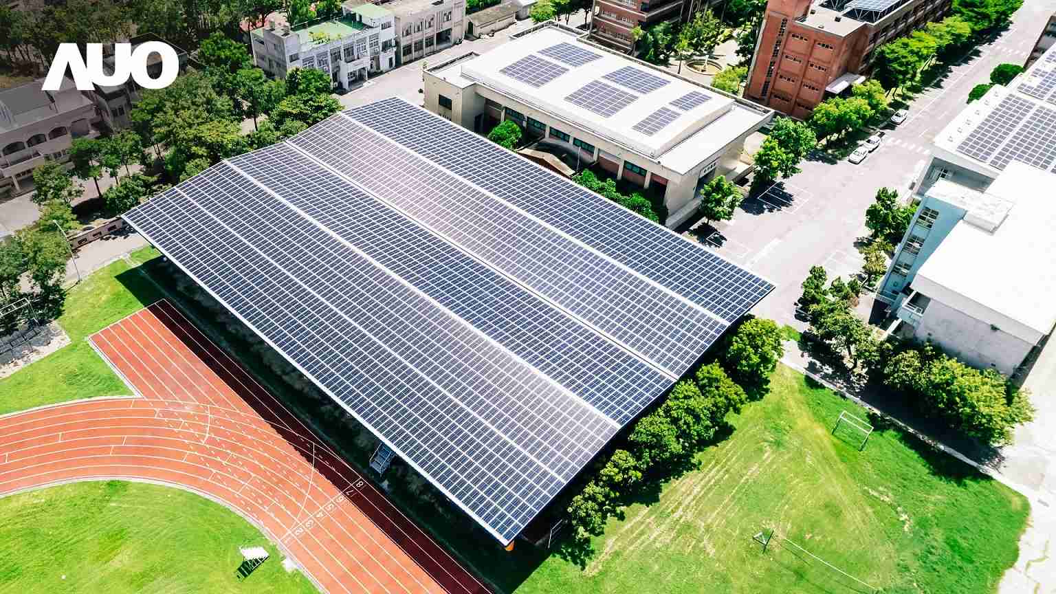 WepaySunSteel光电整合型浪板具备快速安装、、、、轻量化优势,,可提升15%发电效能,,通过国际IEC与台湾VPC认证安全、、、、防漏、、、、耐候标准